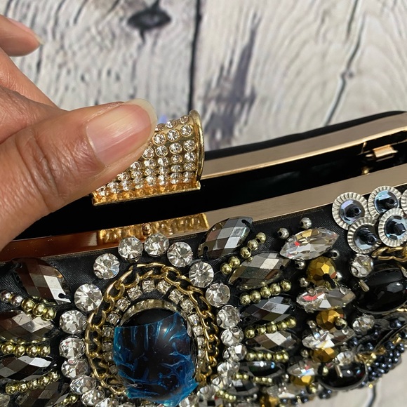 🆕 Black Beaded Clutch - Picture 7 of 10